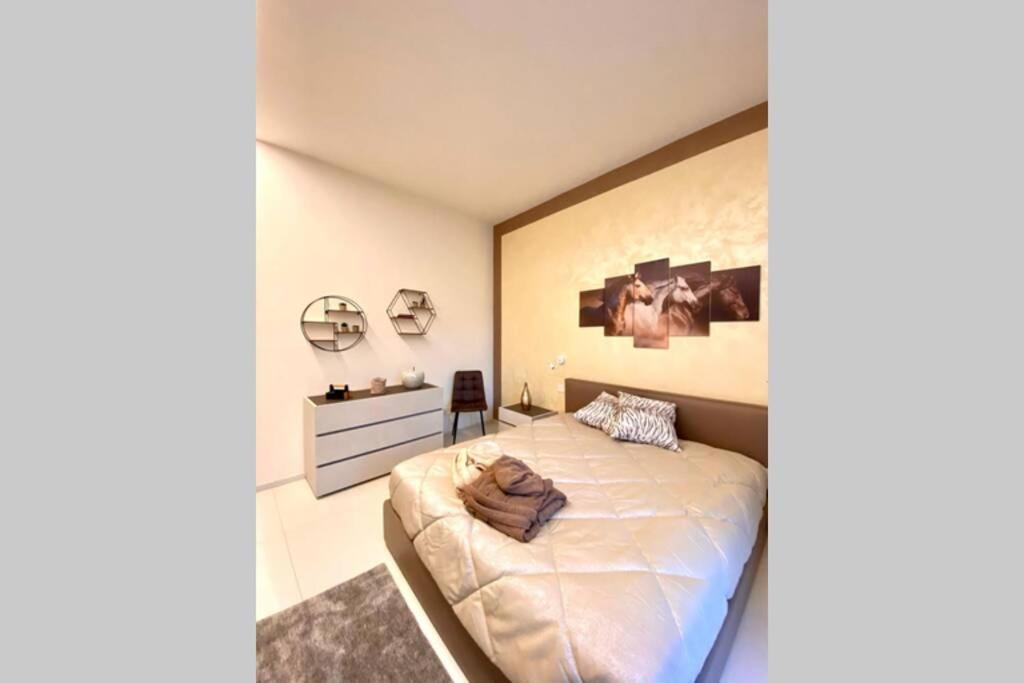Nuova Residenza Porta Nuova Winehorse เวโรนา ภายนอก รูปภาพ